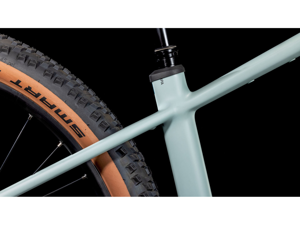 Cube Reaction Hybrid Race 800 desertgreen´n´prism – Detail 3