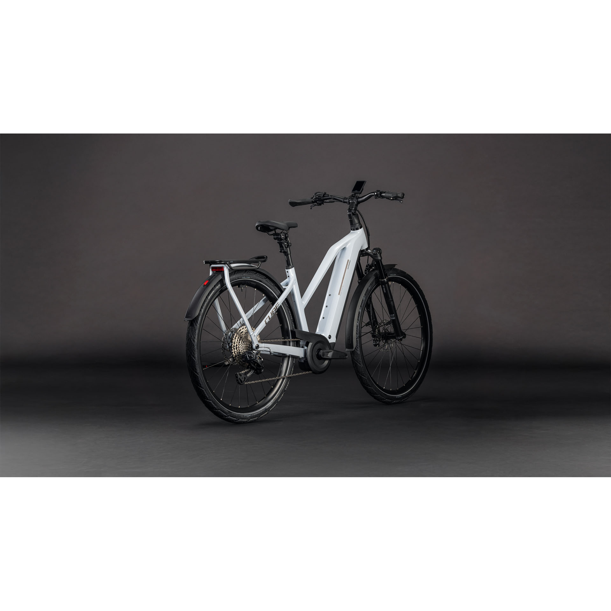 Kathmandu Hybrid SLX 800