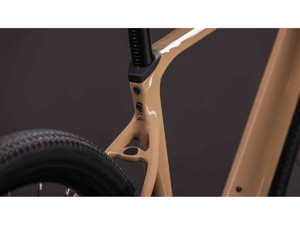 Cube Nuroad Race cappuccino´n´black – Detail 2