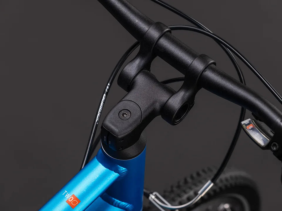 Cube Numove 200 topasblue´n´nebula – Ansicht 2