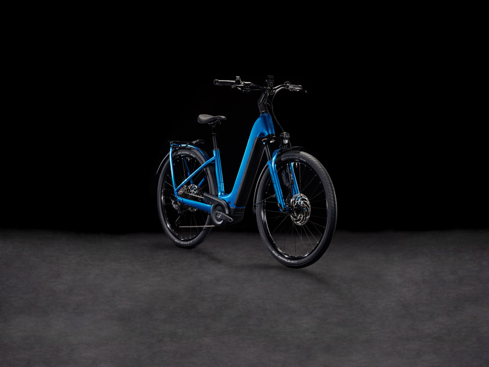 Cube Kathmandu Hybrid EX 800 electricblue´n´chrome – Detail 1