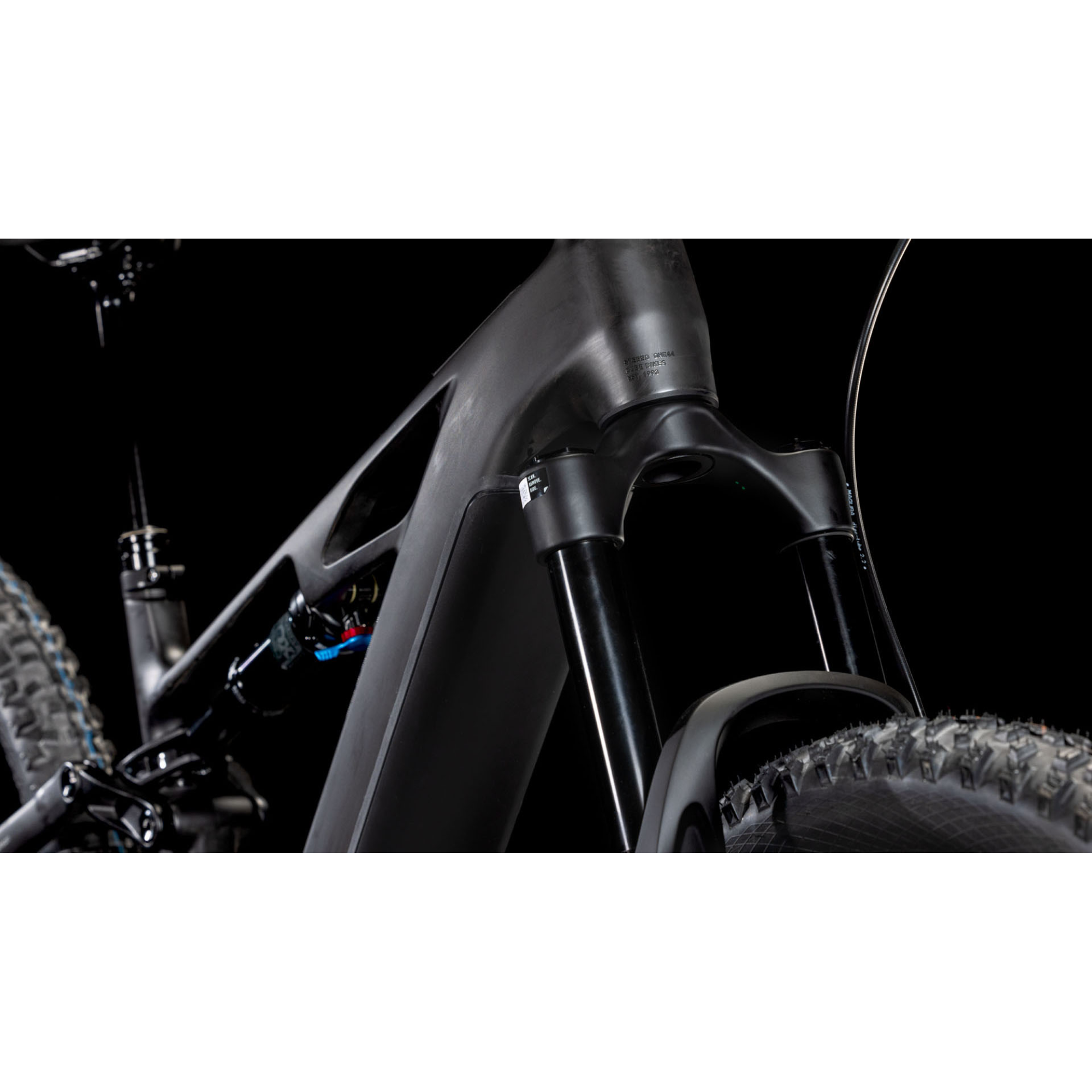 Stereo Hybrid ONE44 HPC Race 800 blackline