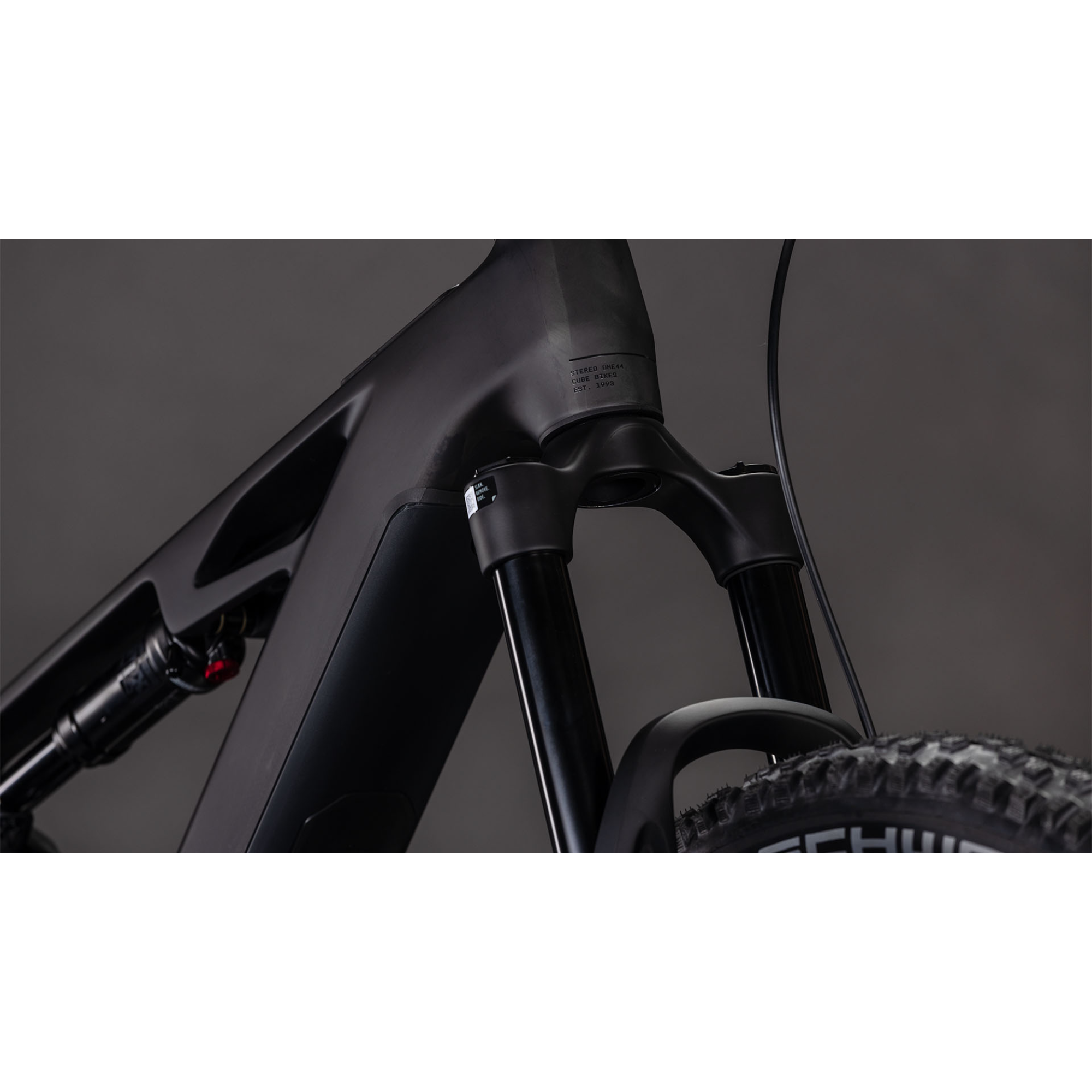 Stereo Hybrid ONE44 HPC Race 800
