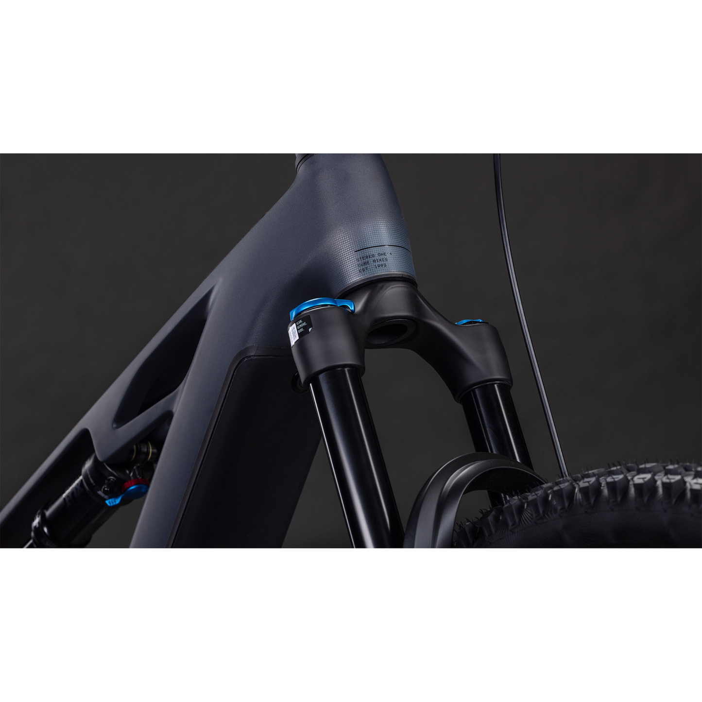 Stereo Hybrid ONE44 HPC SLX 800