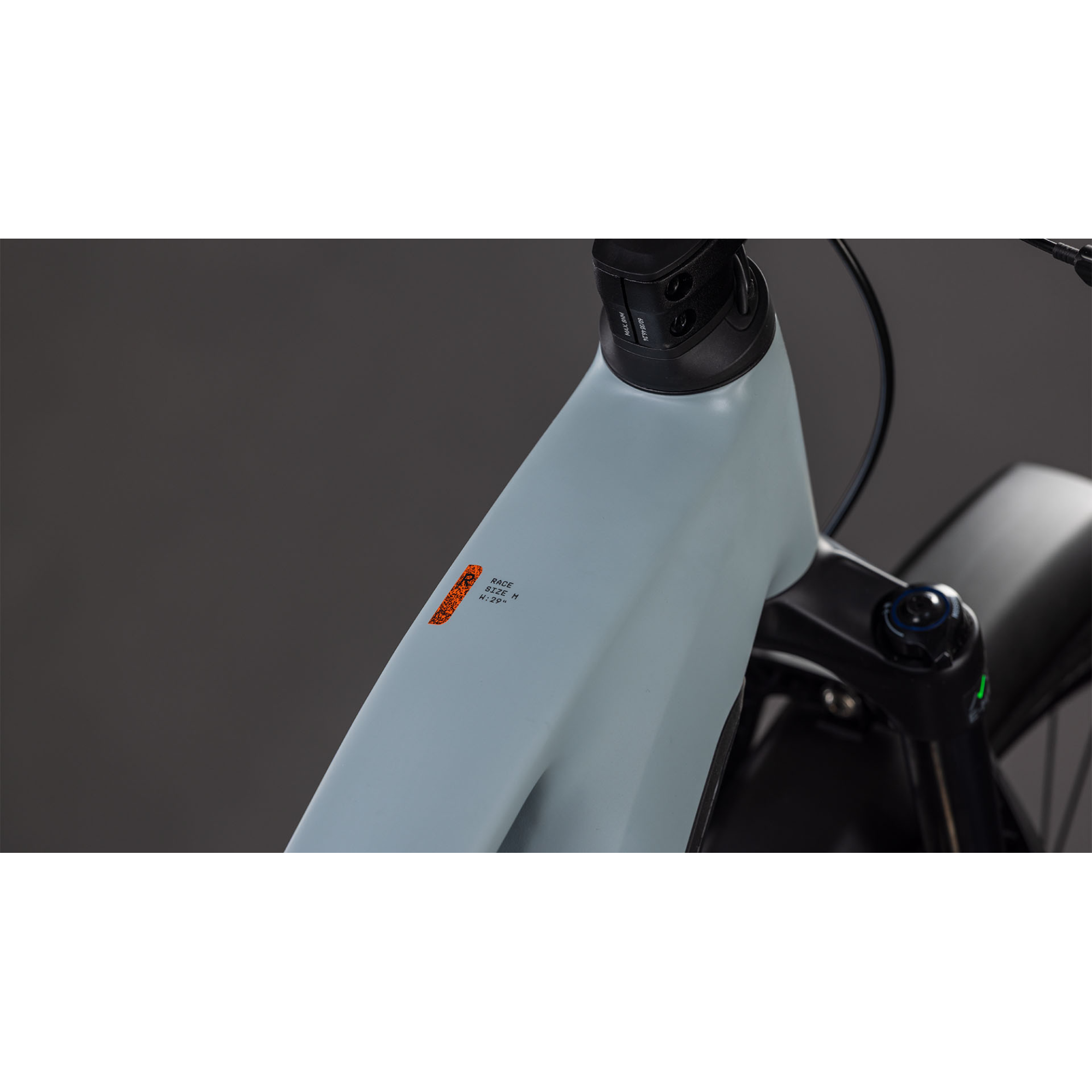 Reaction Hybrid Race 800 FE