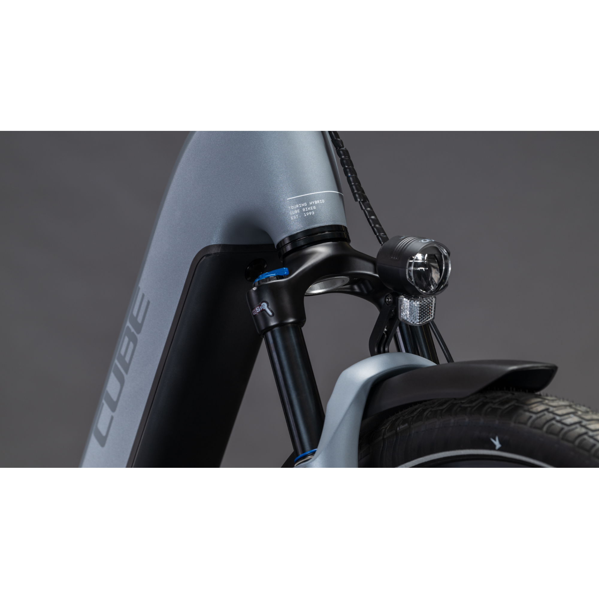 Touring Hybrid Pro 800