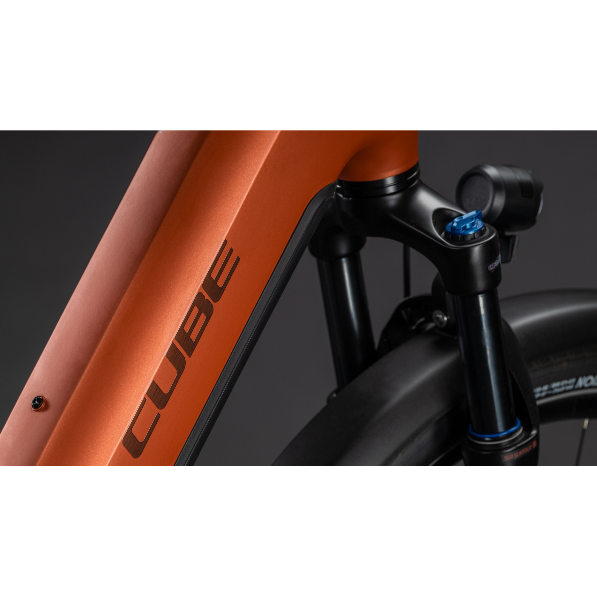 Touring Hybrid Comfort SLX 800