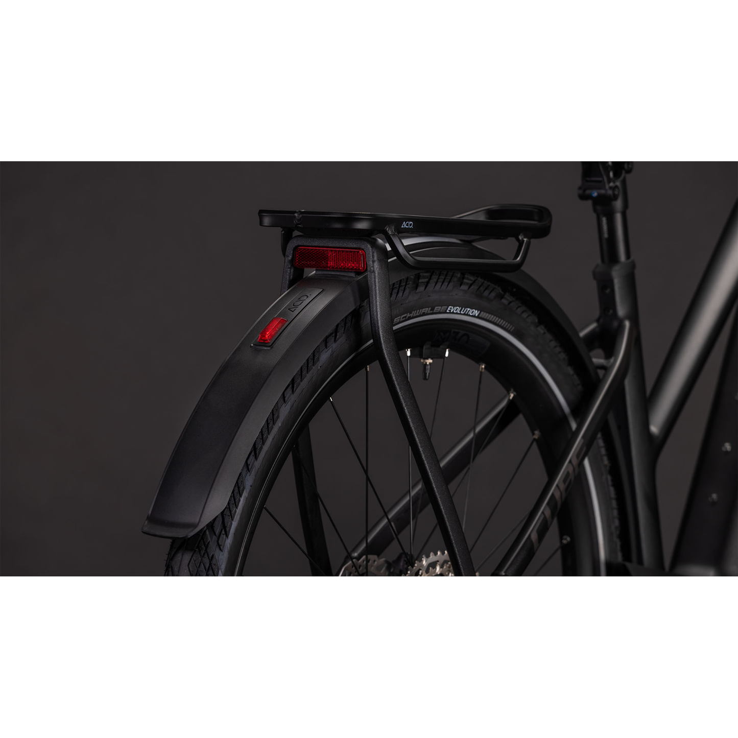 Kathmandu Hybrid SLX 800