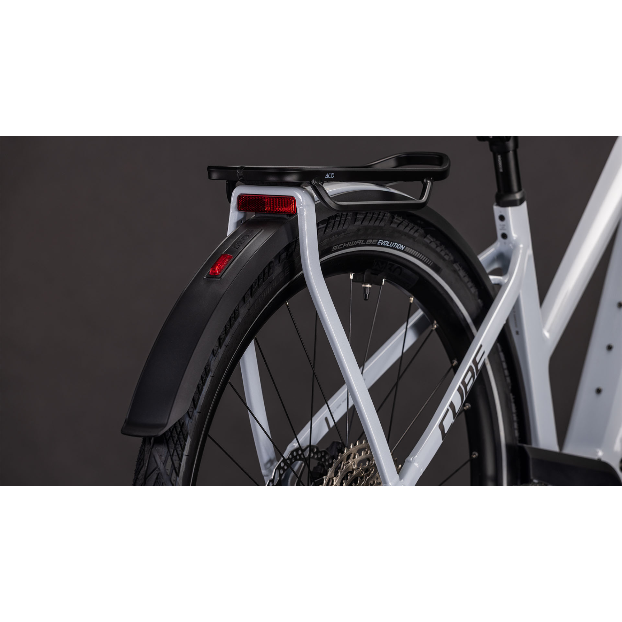 Kathmandu Hybrid SLX 800