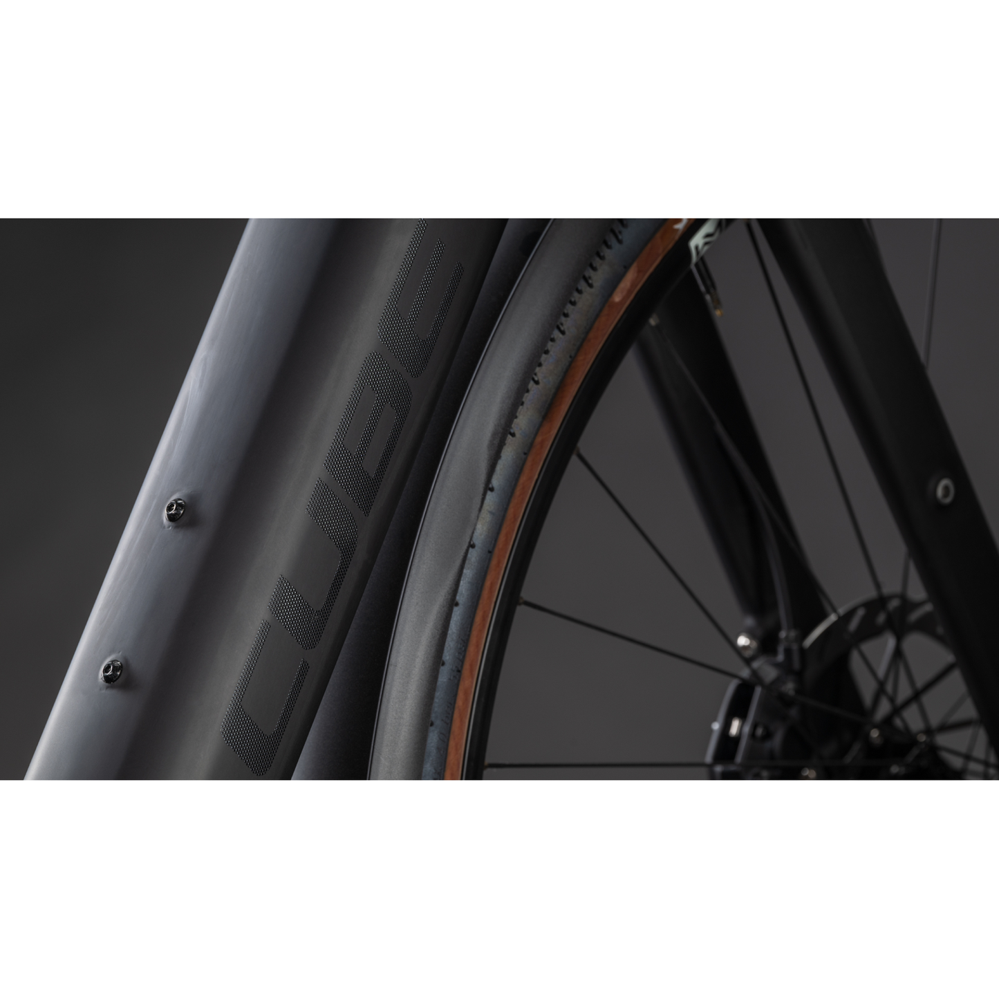 Nuroad Hybrid C:62 EXC 400X FE