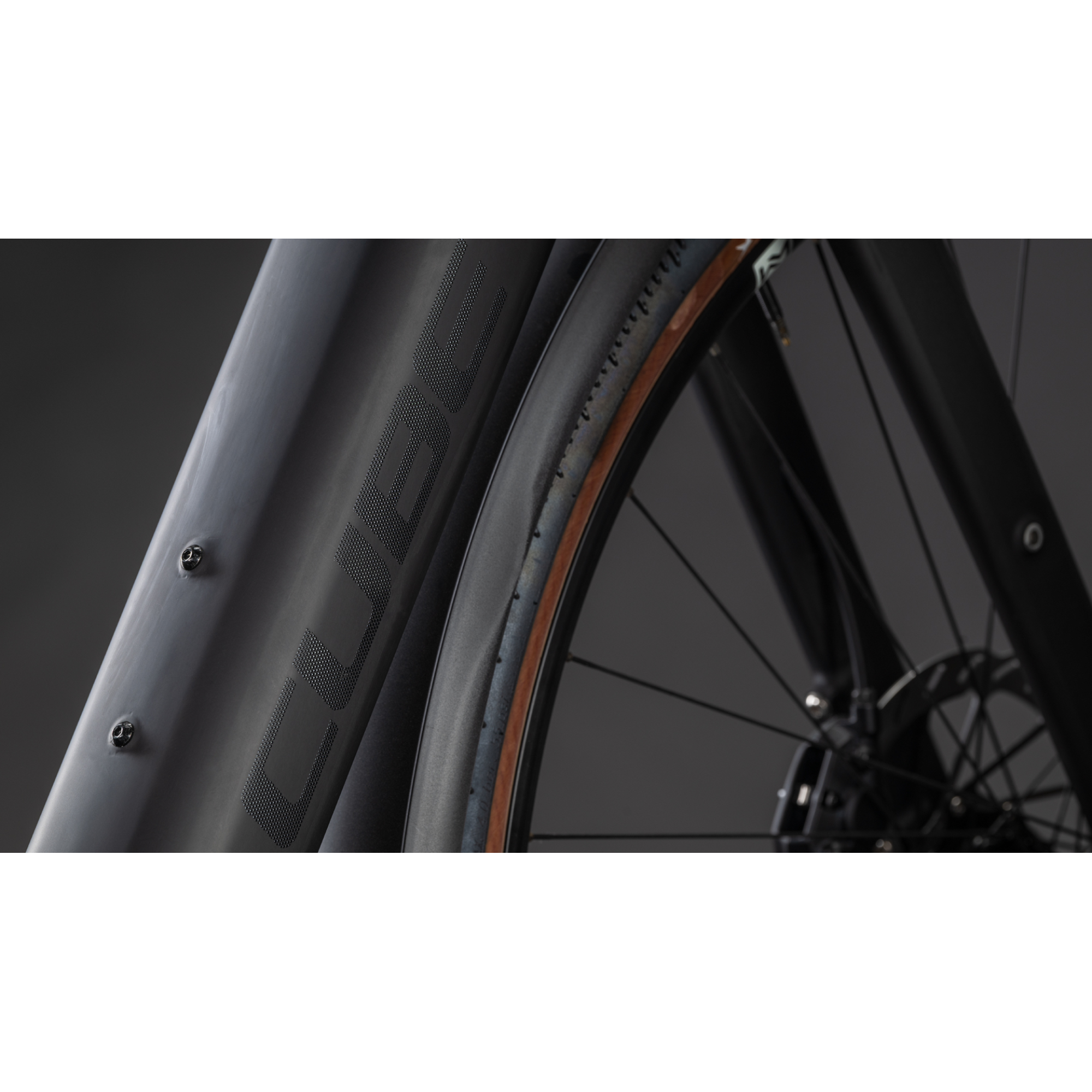Nuroad Hybrid C:62 EXC 400X FE