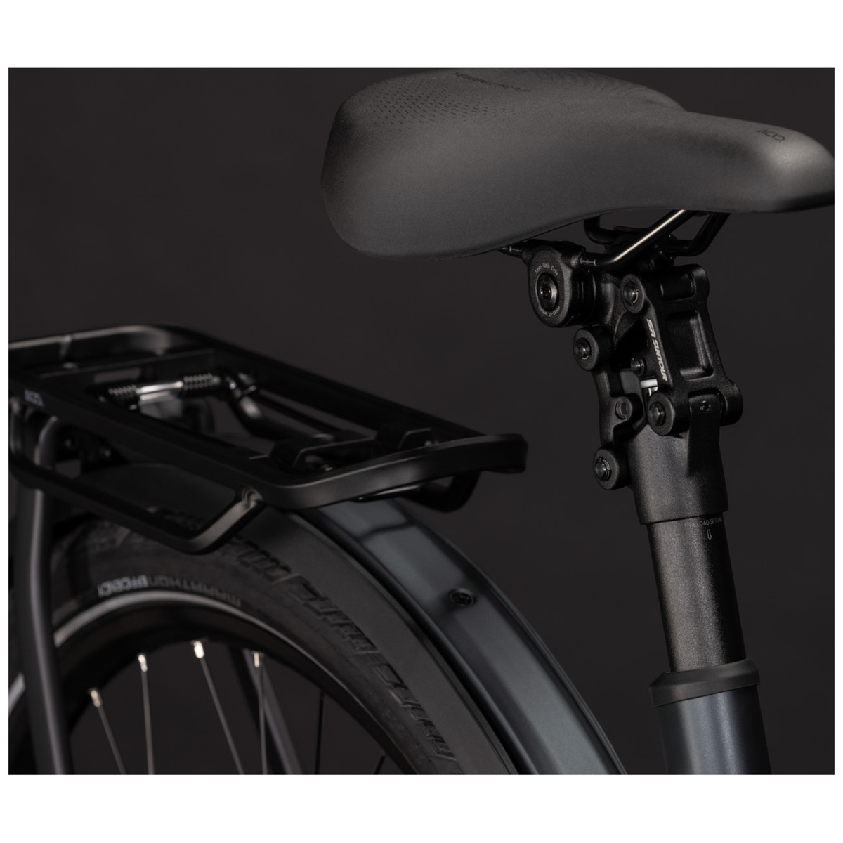 Kathmandu Hybrid Deluxe EXC 800