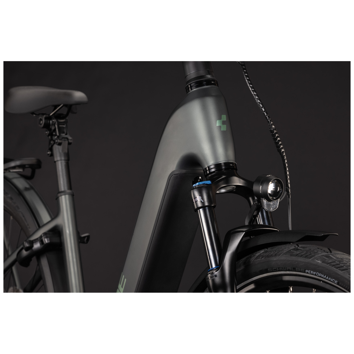 Kathmandu Hybrid Deluxe Pro 800