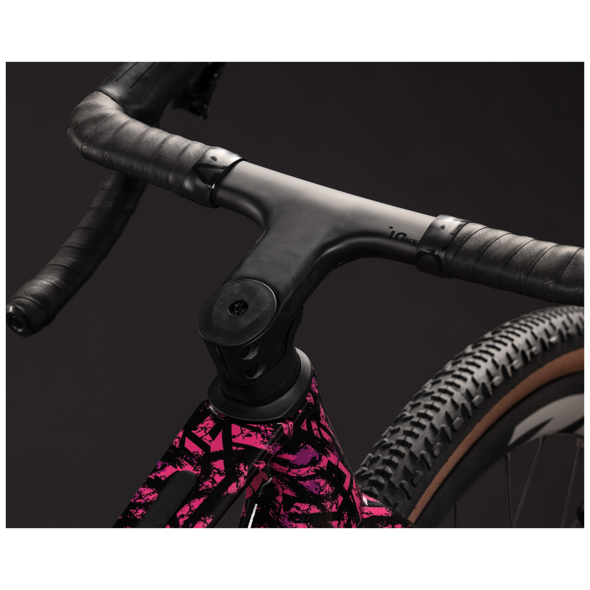 Nuroad C:62 SLX