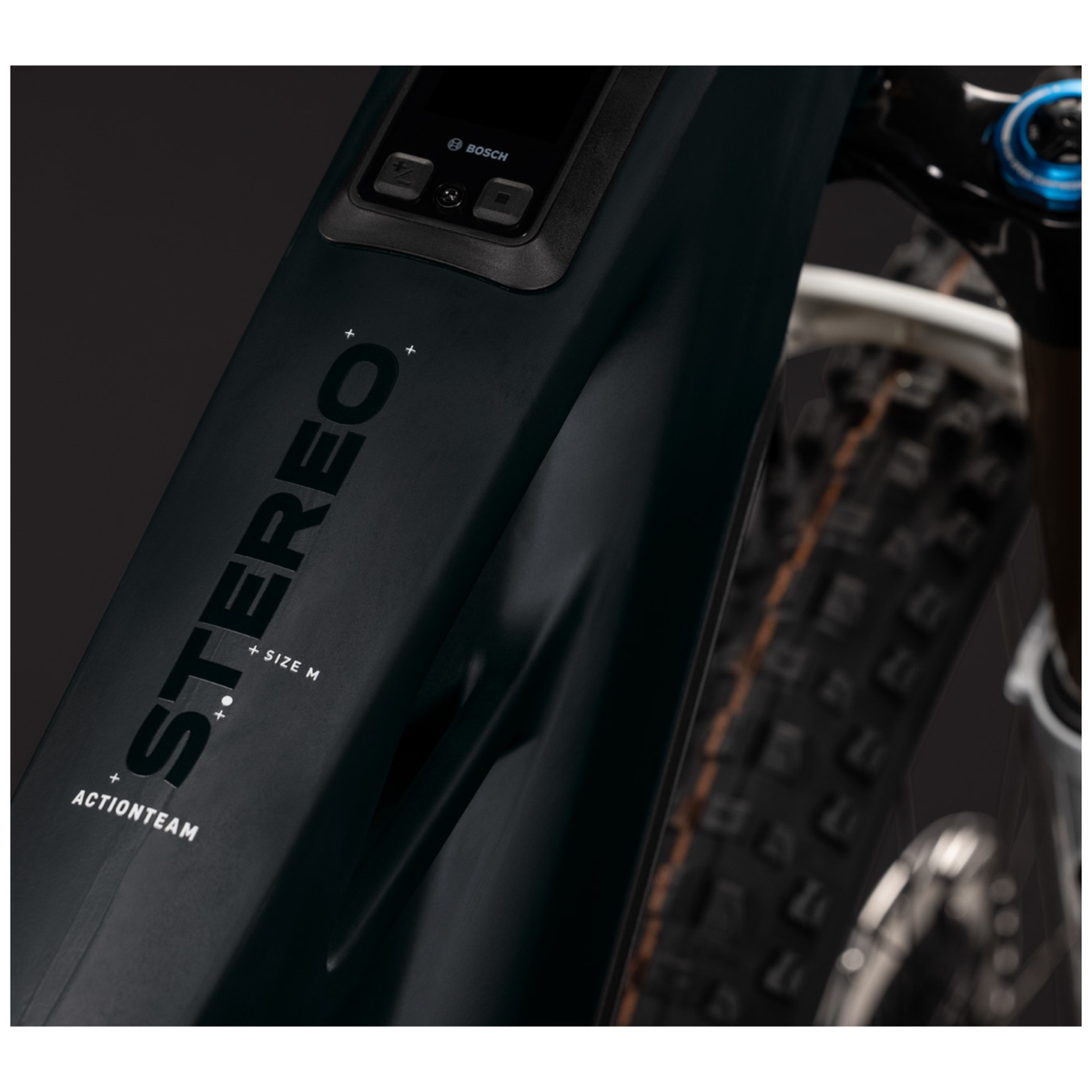 Stereo Hybrid ONE44 HPC AT 800