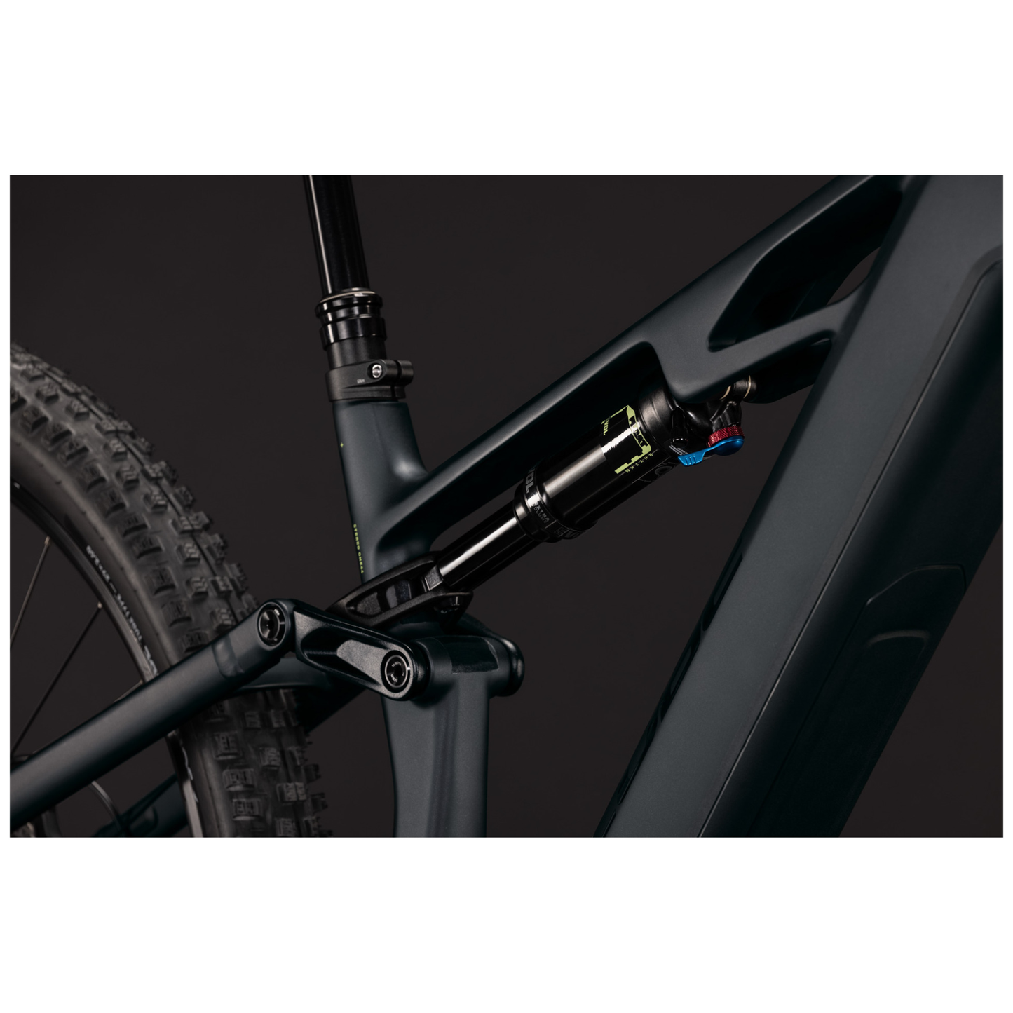 Stereo Hybrid ONE44 HPC Race 800