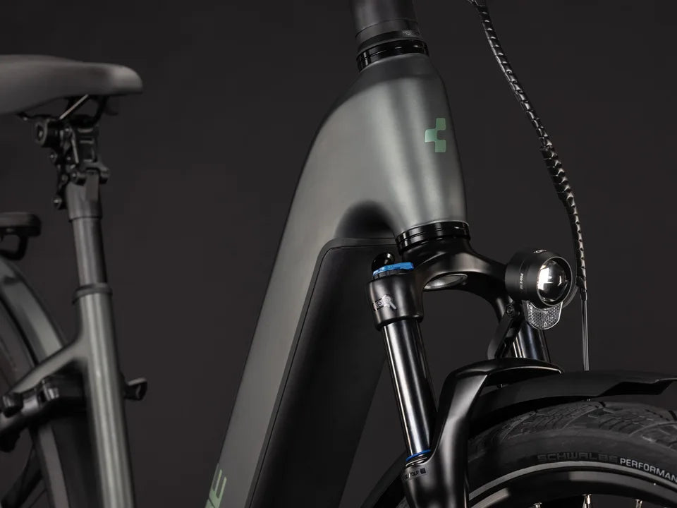 Cube Kathmandu Hybrid Deluxe Pro 800 blackforest´n´chrome – Ansicht 6
