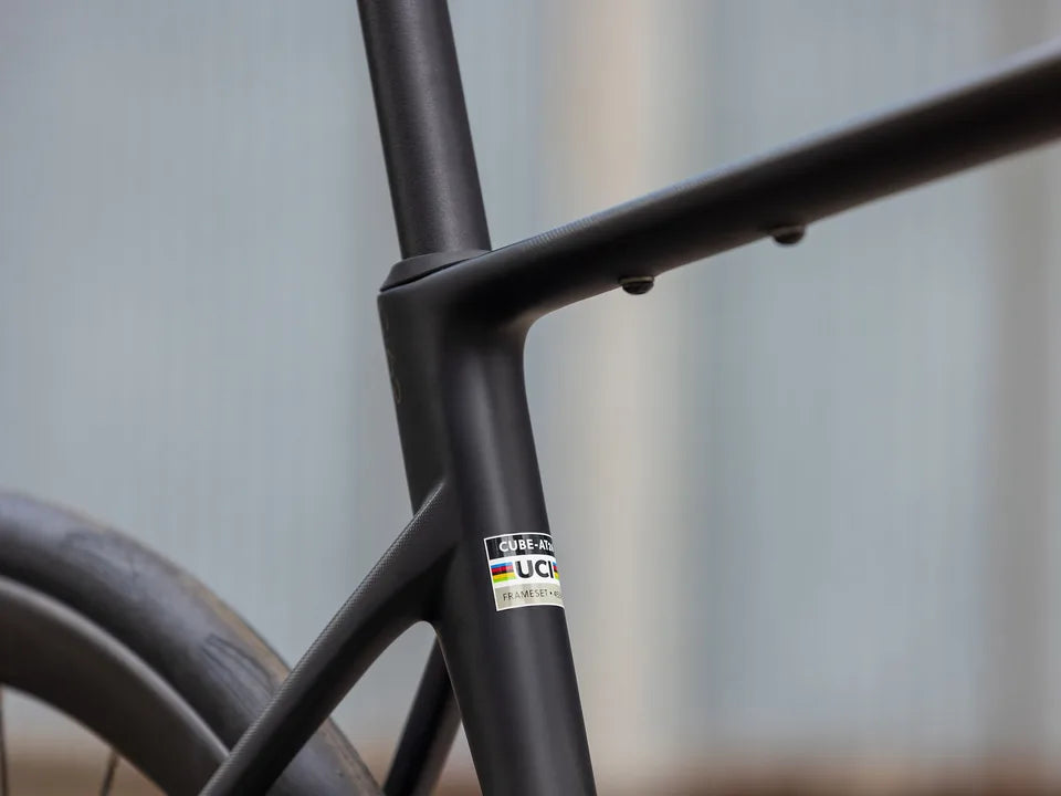 Cube Attain C:62 Race carbon´n´coalchrome – Ansicht 4