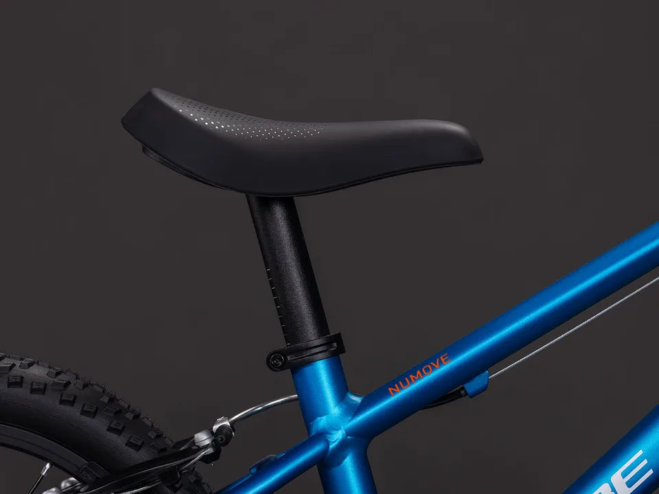 Cube Numove 140 topasblue´n´nebula – Ansicht 4